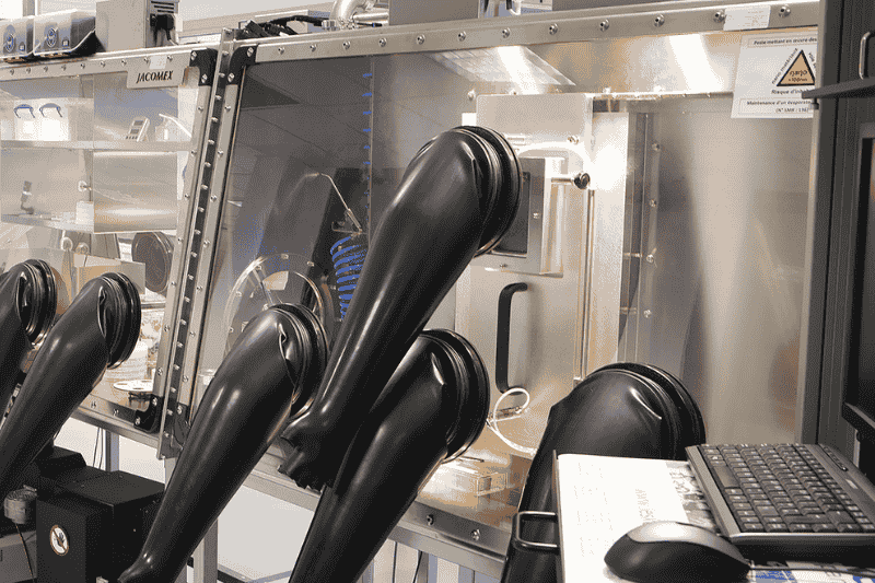evaporator-interface-for-glove-box