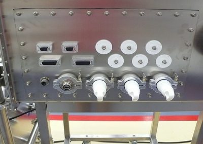 feedthroughs-glove-box-3-400x284